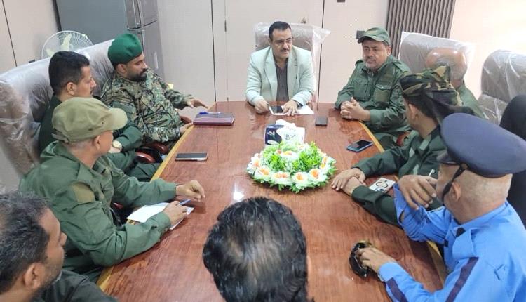 الداؤودي" يناقش السبل الكفيلة لتحسين مستوى الأداء الأمني بالبريقة