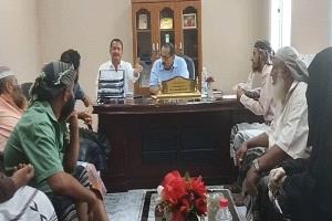 أمين محلي لحج يبحث مع مندوب الغاز المحافظة ووكلاء الحوطة وتبن آلية توزيع الغاز المنزلي بـالمحافظة