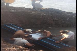 فرق مؤسسة مياه عدن تُنهي أعمال إصلاح كسر خط مياه رئيسي في الخط البحري