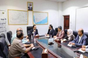 وزير الكهرباء يناقش مع الفريق الاقتصادي خطة تعافي وتعزيز قدرات قطاع الطاقة