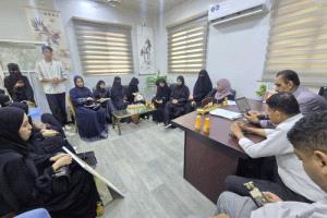 كلية اللغات والترجمة بجامعة عدن تبحث التحضيرات للاحتفال باليوم العالمي للغة الصينية