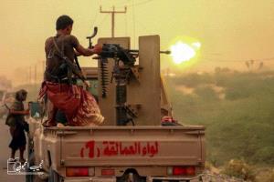 بدء صرف مكرمة مالية لمنتسبي اللواء الأول عمالقة وتخصيص أراضٍ للشهداء في عدن