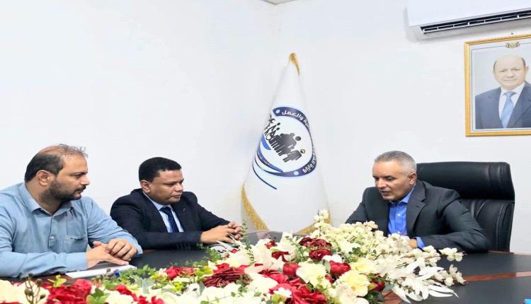 وزير الشؤون الاجتماعية يناقش مع ائتلاف الخير إعادة تأهيل الجمعيات والتعاونيات الزراعية والسمكية