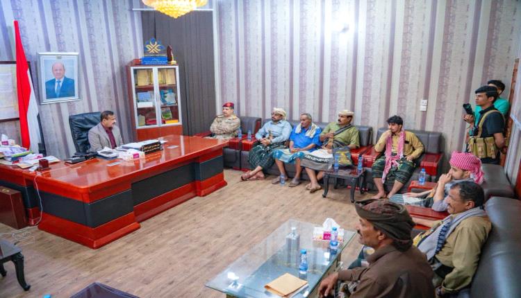 المحافظ بن الوزير يؤكد دعم السلطة المحلية للمشاريع الخدمية والتنموية بمديرية بيحان.