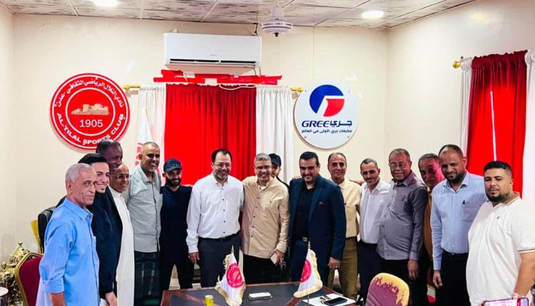 بحضور معالي وزير الكهرباء والطاقة ورئيس نادي التلال الرياضي المهندس عدنان الكاف..الإدارة المؤقتة لنادي التلال تتسلم مهامها رسميا من الإدارة السابقة