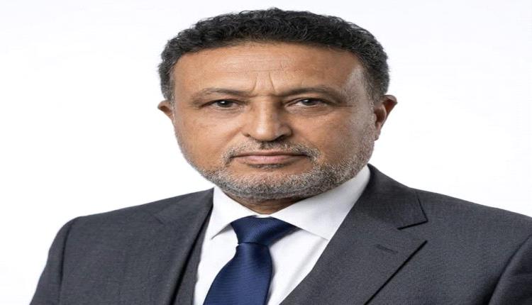 من التعليم إلى التحول الرقمي.. محطات مضيئة في مسيرة الأستاذ زيد علي صالح بن عبد الهادي