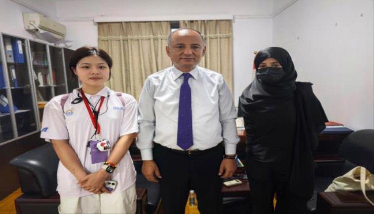 الأحمدي يستقبل طالبة من جامعة عدن مشاركة في المسابقة الدولية «جسر اللغة الصينية»