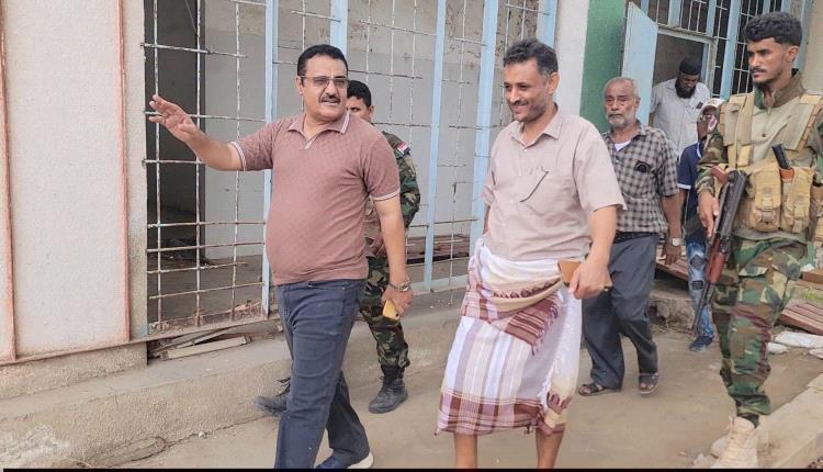 برعاية وزير الدولة - محافظ العاصمة عدن "شيخ"..
"الداؤودي" يدشن مشروع إعادة تأهيل وحدة البناء ( الحسوة ) لتكون فرعاً لمكتب أشغال البريقة