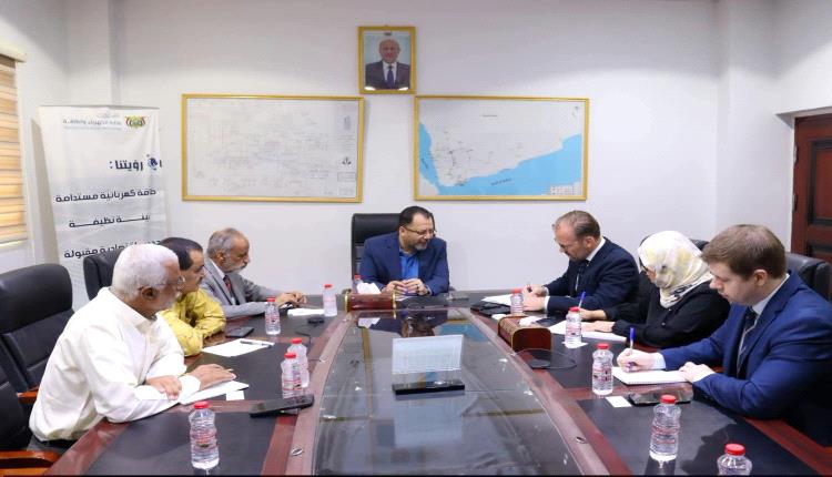 وزير الكهرباء يبحث مع مستشار المبعوث الأممي أوضاع القطاع وسبل دعم استقرار الخدمة