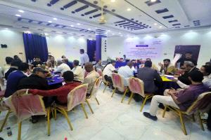 ورشة دعم مشاريع البنية التحتية بأبين تدخل يومها الثاني وسط تأكيد على تطوير الخدمات وتحقيق التنمية