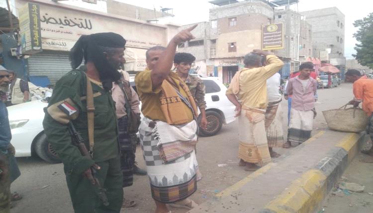 مكتب الأشغال العامة ينفّذ حملة شاملة لتنظيم الأسواق بمدينة جعار