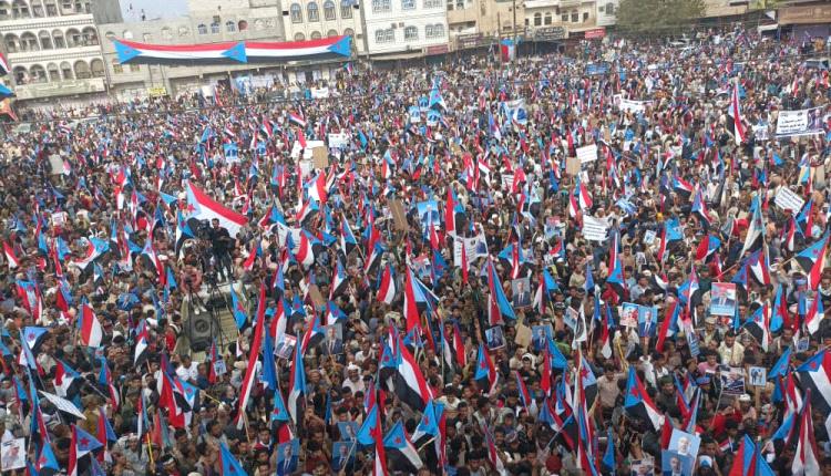 بيان مليونية الصمود والتصدي: ردفان تجدد التفويض وتتمسك باستعادة دولة الجنوب