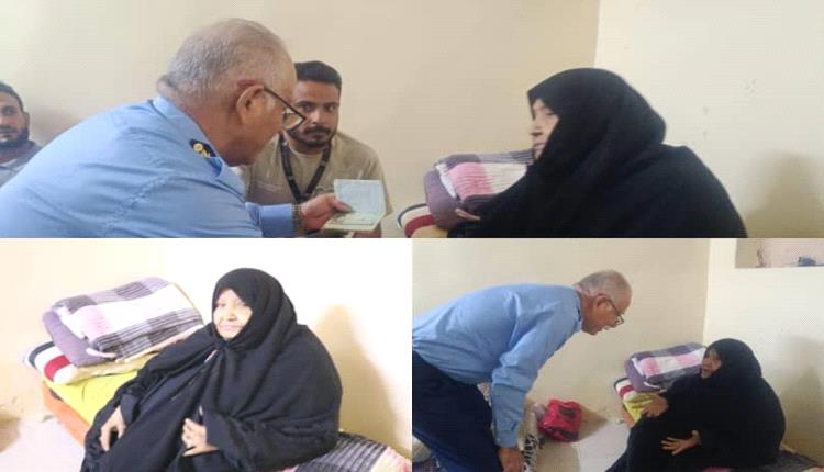 مدير عام الهجرة والجوازات العميد /نصر الشاؤوش يبادر بزيارة ميدانية لمواطنة مريضة