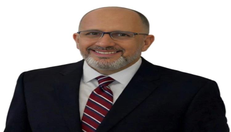 نائب وزير المالية وكافة منتسبي الوزارة يهنئون مروان فرج بن غانم بتعيينه وزيراً للمالية