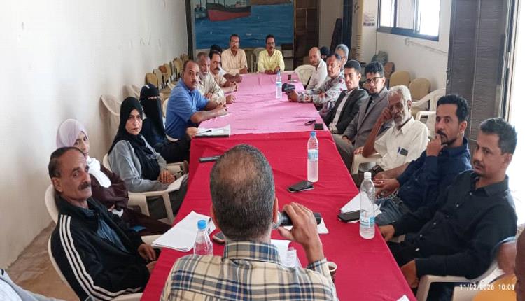 عدن..النقابات والمكونات الجنوبية تُدين استهداف المتظاهرين السلميين وتؤكد استمرار الحراك نحو استعادة الدولة