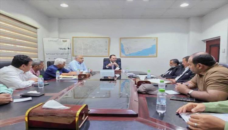 خلال ترؤسه اجتماع قيادات القطاع.. وزير الكهرباء يوجّه برفع الجاهزية لمجابهة الصيف القادم