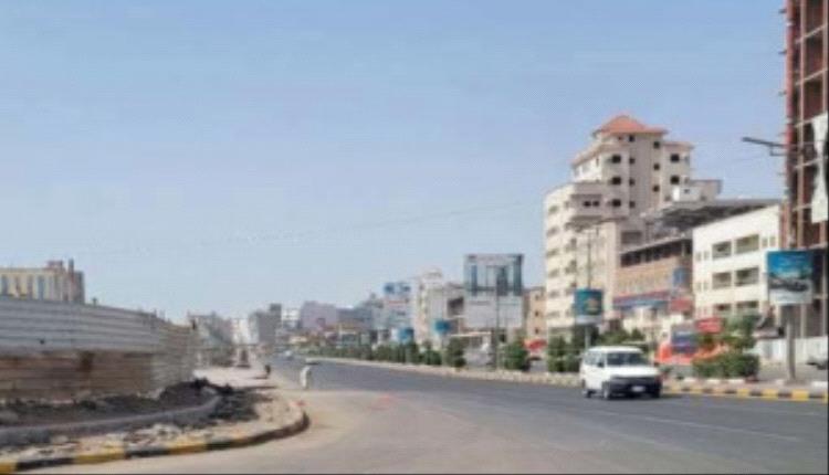 كهرباء عدن على حافة الانهيار.. عجز مستمر وارتفاع الأحمال يهدد فصل الصيف