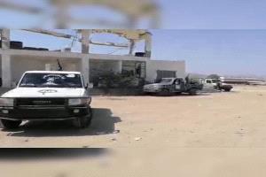 حملة أمنية تنهي نقاطًا غير قانونية وتضبط أسلحة مسلحين في المحفد بأبين