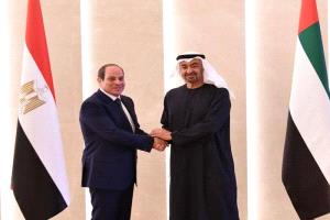 الرئيس المصري يعود إلى القاهرة بعد زيارة الإمارات ولقاء الشيخ محمد بن زايد