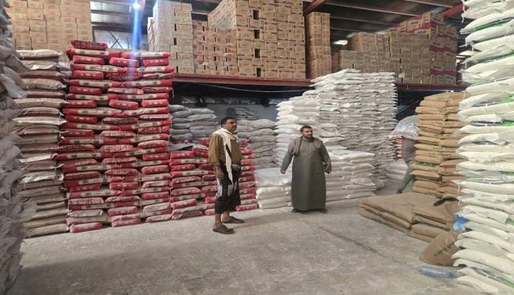 مكتب الصناعة والتجارة بشبوة يؤكد الاستقرار التمويني ويشدد على ضبط الأسعار ومنع التلاعب.