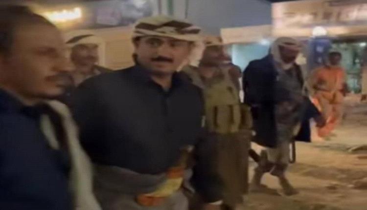 المحافظ بن الوزير في جولة مسائية بمدينة عتق: تأكيد على استقرار شبوة ورفع اليقظة الأمنية