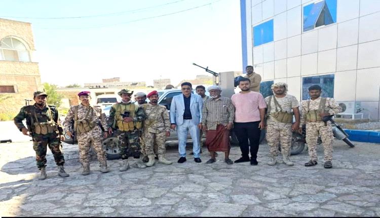 مدير عام نفط ساحل حضرموت يتفقّد منشآت الشركة ويثمّن الجهود الأمنية في حماية المرافق