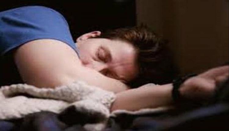 دراسة: الحرمان من النوم يجعل الدماغ يعمل كأنه "نائم جزئيًا"