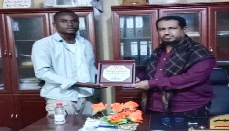 بن جميع يبادل ثمرة خنفر درع الوفاء