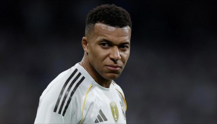 مبابي أمام فرصة تحطيم رقم رونالدو القياسي في دوري أبطال أوروبا