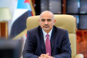 بين إعلان الدستور وبنادق سيئون.. «الرئيس الزُبيدي يرسم حدود الدولة الجنوبية»