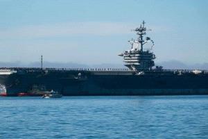 حاملة طائرات أمريكية تدخل نطاق القيادة المركزية وتحذر من تهديد المسيرات الإيرانية