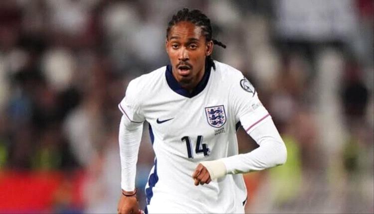 إصابة سبينس تزيد متاعب إنجلترا قبل مواجهة المكسيك في ثمن نهائي كأس العالم