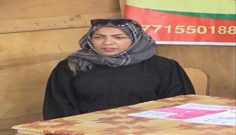 عدن..ليلى عبد الرزاق تطالب بحماية كرامة المستفيدين وتفعيل رقابة التخطيط