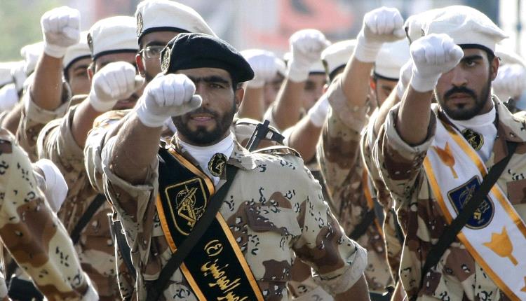 طهران تفتح جبهة "حرب الممرات": تهديد باستهداف صادرات الطاقة رداً على الحصار الأمريكي