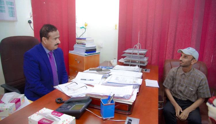 المحافظ بن الوزير يناقش مع الهيئة العامة للشؤون البحرية جاهزية ميناء النشيمة لاستئناف تصدير النفط