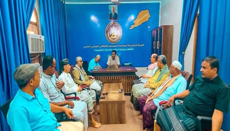 التميمي يناقش مع رئيسي انتقالي سيئون وشبام ترتيبات إقامة المخيمات الصيفية وبطولة للفرق الشعبية بوادي وصحراء حضرموت