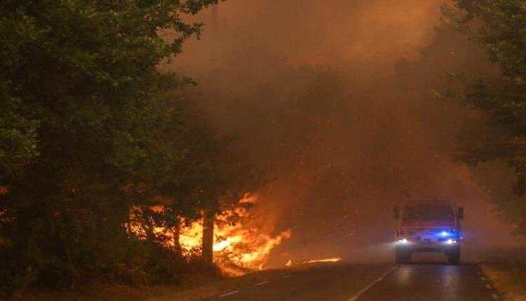 فرنسا تستنفر الجيش لمواجهة حرائق الغابات وماكرون يفعّل خلية أزمة حكومية