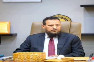 محافظ عدن يصدر قرارات تكليف جديدة لقيادات المديريات والمكاتب التنفيذية