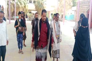 اليوسفي يتفقد مدرسة الزهراء بجعار ويطلع على أضرار التشققات بالمبنى