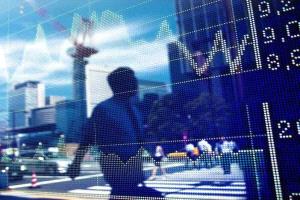 تراجع معظم بورصات الخليج وسط مخاوف من تداعيات استهداف منشآت نفطية سعودية