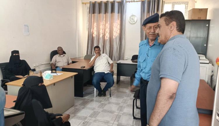 عقب إجازة عيد الأضحى المبارك..مدير عام المنصورة يشيد بمستوى إنضباط الموظفين وإلتزامهم بالدوام الرسمي