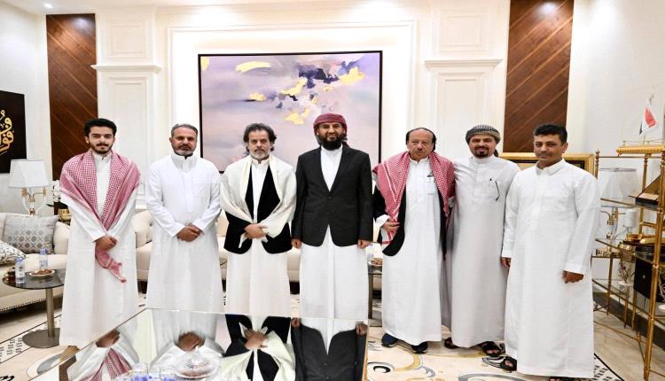‏المحرّمي يقدّم واجب العزاء لأسرة الرئيس السابق عبدربه منصور هادي