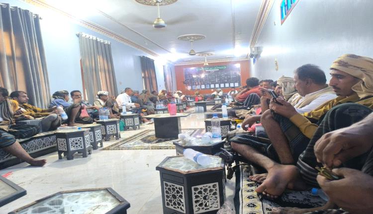 أحور تزين سماءها  بالفرح.. زفاف مهيب لنجلي آل الفقيه بحضور كوكبة من القيادات