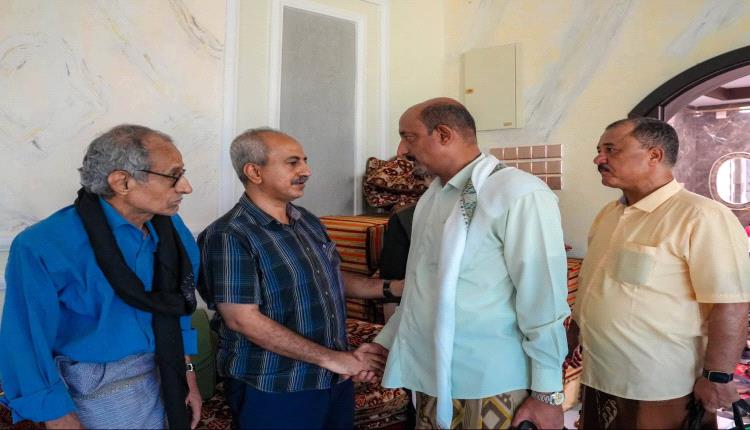 وفد من الجمعية الوطنية يعزّي في وفاة الأديب والمسرحي والصحفي سعيد العولقي