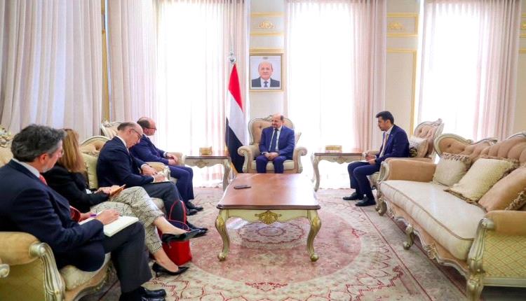 رئيس الوزراء وزير الخارجية يستقبل وزير الدولة الإسباني للشؤون الخارجية والعالمية