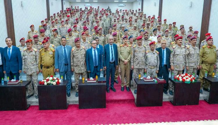عضو مجلس القيادة الفريق الركن محمود الصبيحي يشهد استقبال الدفعة الـ 18 قيادة وأركان