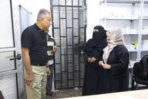 الجاوي يطلع على التجهيزات لبدء ترميم المجمع الصحي بالمعلا