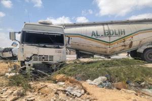 فريق الحوادث بشرطة السير يتفقد موقع حادث مروري مروع بمنطقة العيون ويباشر إجراءات التحقيق