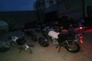مركز شرطة روكب يضبط 12 دراجة نارية ويوقف متسابقين عرّضوا سلامة مستخدمي الطريق للخطر