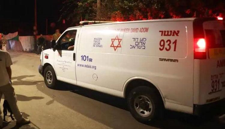 إصابة 6 أشخاص جراء سقوط صاروخ على مبنى في نهاريا شمال إسرائيل